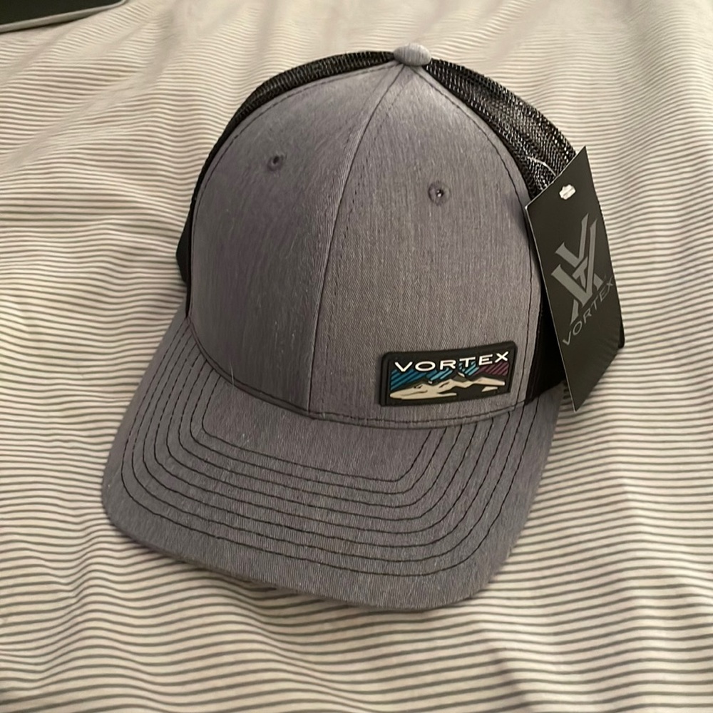 Vortex hat